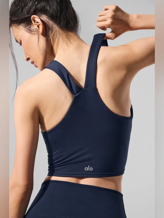 ALO yoga airbrush real bra tank Women's V‑Neck Crop Tank Top - Picture 4 of 8